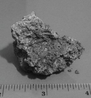 The alleged "meteorite", which bears no resemblance to actual meteorites from well-documented falls